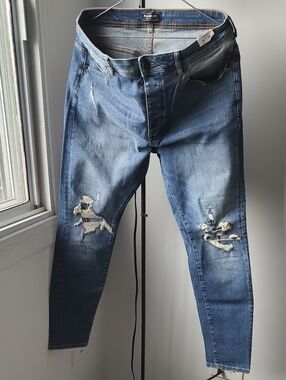 Rue21 Light Blue Ripped Skinny Jeans
